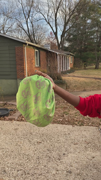 Green velvet kid bonnet